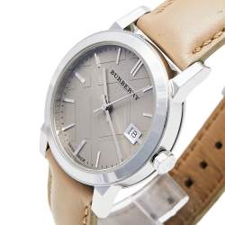 Pre Owned Burberry Beige Stainless Steel Check Dial Leather BU9107 Women's Wristwatch 34 mm 