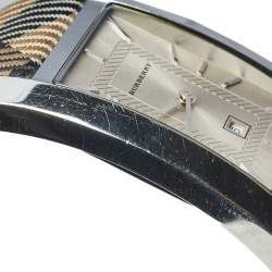 Pre Owned Burberry Silver Stainless Steel Nova Check Heritage BU1050 Women's Wristwatch 25 mm