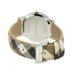 مملوكة مسبقًا Burberry Silver Stainless Steel Leather Heritage BU9025 Women's Wristwatch 38 mm