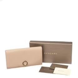 Pre Owned Bvlgari Beige Leather Logo Clip Continental Wallet