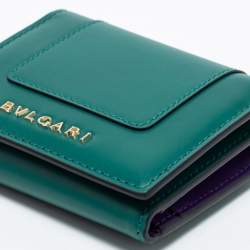 Pre Owned Bvlgari Green Leather Serpenti Forever Trifold Wallet