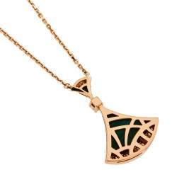 Pre Owned Bvlgari Divas' Dream Malachite Diamond 18K Rose Gold Pendant Necklace