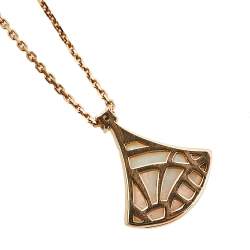 Pre Owned Bvlgari Divas' Dream Diamond Mother of Pearl 18K Rose Gold Pendant Necklace
