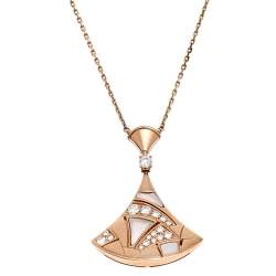 Pre Owned Bvlgari Divas' Dream Mother of Pearl Diamond 18K Rose Gold Pendant Necklace