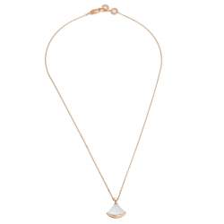 Pre Owned Bvlgari Divas' Dream Mother of Pearl Diamond 18K Rose Gold Pendant Necklace