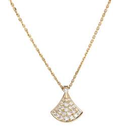 Pre Owned Bvlgari Divas' Dream Diamond 18K Yellow Gold Pendant Necklace
