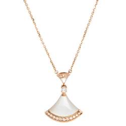 Pre Owned Bvlgari Divas' Dream Mother of Pearl Diamond 18K Rose Gold Pendant Necklace