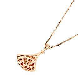 Pre Owned Bvlgari Divas' Dream Diamond & Mother of Pearl 18k Rose Gold Pendant Necklace