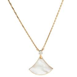 Pre Owned Bvlgari Divas' Dream Mother of Pearl Diamond 18k Rose Gold Pendant Necklace