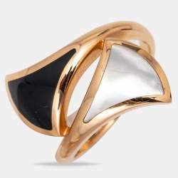 Pre Owned Bvlgari Divas' Dream Onyx Mother of Pearl 18k Rose Gold Ring Size 54