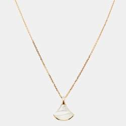 Pre Owned Bvlgari Divas' Dream Diamond Mother of Pearl 18K Rose Gold Pendant Necklace