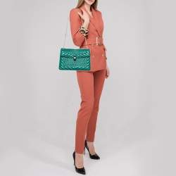 مملوكة مسبقًا حقيبة كتف بلغاري سيربتني فورإفر جلد سكاليج مبطن أخضر زيتوني متوسطة