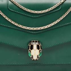 مملوكة مسبقًا Bvlgari Green Leather Medium Serpenti Forever Shoulder Bag