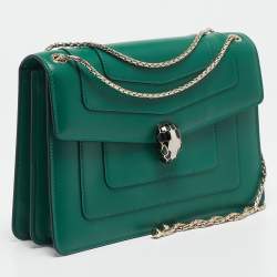 مملوكة مسبقًا Bvlgari Green Leather Medium Serpenti Forever Shoulder Bag