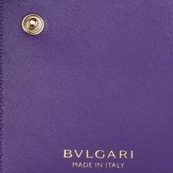 Pre Owned Bvlgari Green Leather Serpenti Forever Bifold Card Holder