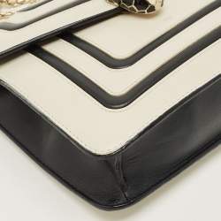 مملوكة مسبقًا Bvlgari Serpenti Forever Small Off White/Black Leather Shoulder Bag