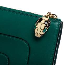 Pre Owned Bvlgari Green Leather Serpenti Forever Wallet