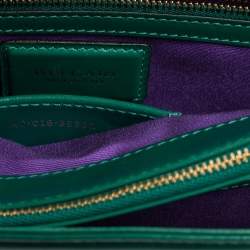 مملوكة مسبقًا Bvlgari Green Leather Medium Serpenti Forever Shoulder Bag