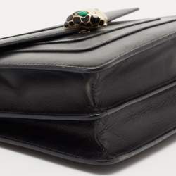 مملوكة مسبقًا Bvlgari Black Leather Medium Serpenti Forever Flap Shoulder Bag