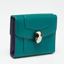 Pre Owned Bvlgari Green Leather Serpenti Forever Trifold Wallet
