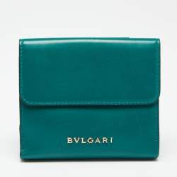 Pre Owned Bvlgari Green Leather Serpenti Forever Trifold Wallet