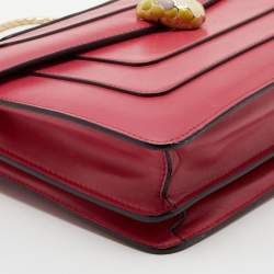 مملوكة مسبقًا Bvlgari Cherry Red Leather Medium Serpenti Forever Shoulder Bag