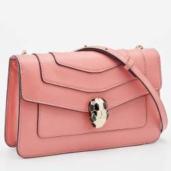 مملوكة مسبقًا حقيبة كروس بلغاري سيربينتي فوريفر جلد أخضر لامع