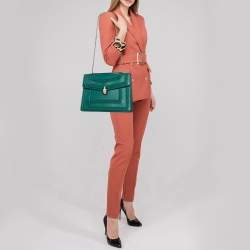 مملوكة مسبقًا Bvlgari Green Leather Large Ruffled Serpenti Forever Shoulder Bag