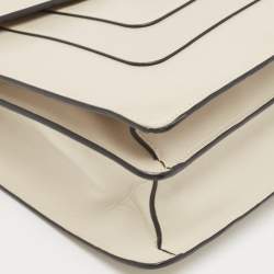 مملوكة مسبقًا Bvlgari Light Grey Leather Large Serpenti Forever Shoulder Bag