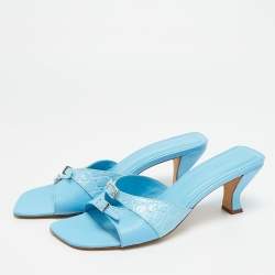 مملوكة مسبقًا By Far Size 39 Blue Croc Embossed Leather and Leather Slide Sandals