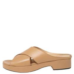 مملوكة مسبقًا صندل سلايد باي فار ايغي جلد نود مقاس 38