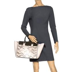 Pre Owned حقيبة يد كارولينا هيريرا "فيندوم" مزينة مموجه جلد بيج و أخضر