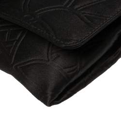 Pre Owned Carolina Herrera Black Satin Crystal Embellished Clutch