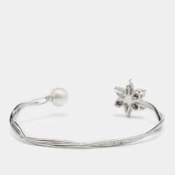 Pre Owned Carolina Herrera Faux Pearl Crystals Gold Tone Bracelet