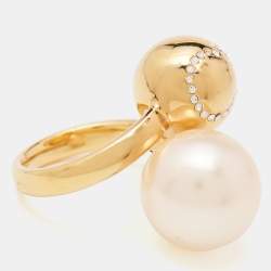 Pre Owned Carolina Herrera CH Crystals Faux Pearl Gold Tone Ring Size 50