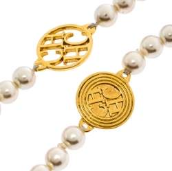 Pre Owned Carolina Herrera A day for Love Logo Medallion Multi Strand Station Necklace