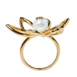 Pre Owned Carolina Herrera Gold Tone Floral Cocktail Ring Size EU 56