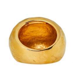 Pre Owned Carolina Herrera Gold Tone Textured Dome Cocktail Ring Size EU 56