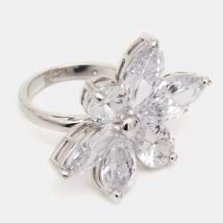 Pre Owned Carolina Herrera CH Crystal Jasmine Silver Tone Ring Size 52