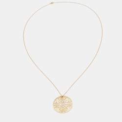 Pre Owned CH Carolina Herrera Gold Tone Medallion Pendant Necklace