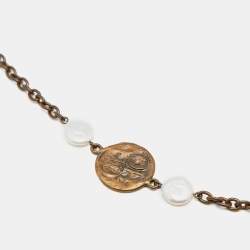 Pre Owned Carolina Herrera Antique Finish Metal Pearl Station Necklace