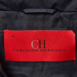 Pre Owned سترة سي إتش كارولينا هيريرا بلا أكمام زرقاء داكنة صناعية بسحاب أمامي مقاس متوسط