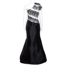 Pre Owned Carolina Herrera Monochrome Lace Print Silk One Shoulder Evening Gown M