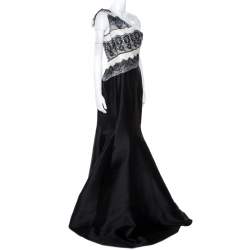 Pre Owned Carolina Herrera Monochrome Lace Print Silk One Shoulder Evening Gown M