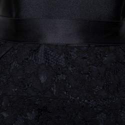 Pre Owned توب سي إتش كارلينا هيريرا ساتان أسود ودانتيل مقاس متوسط - ميديوم