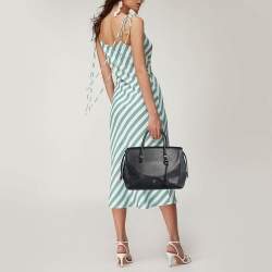 Pre Owned CH Carolina Herrera Blue Nubuck and Leather Zip Tote