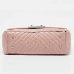 Pre Owned Carolina Herrera Light Pink Diagonal Quilt Leather Pushlock Flap Bag