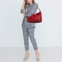 Pre Owned Carolina Herrera Red Monogram Leather Chain Hobo