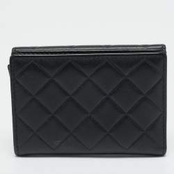 Pre Owned Carolina Herrera Black Quilted Leather Flap Compact Wallet