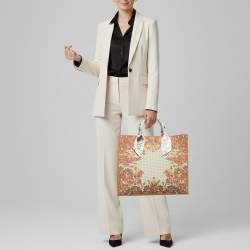 مملوكة مسبقًا Carolina Herrera Brown Floral Embroidered Monogram Canvas and Leather Shopper Tote